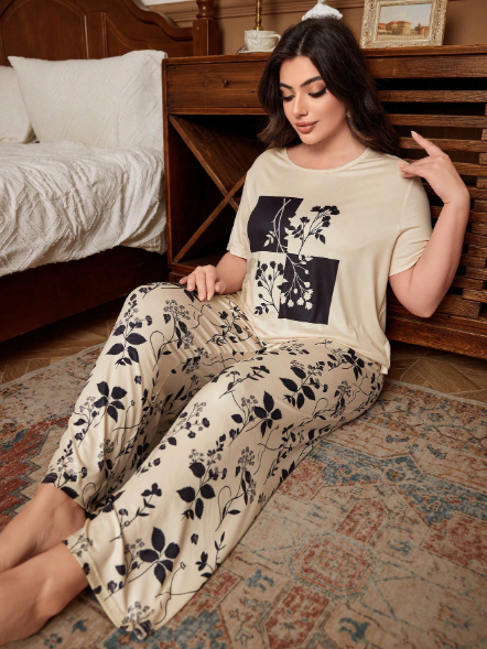 Off White Leaves Printed T-shirt with Leaves Printed Night Suit